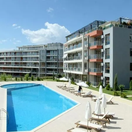 Sun Wave Sea And Pool View Apartman