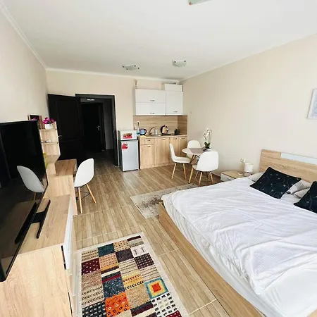 Sun Wave Sea And Pool View Apartman